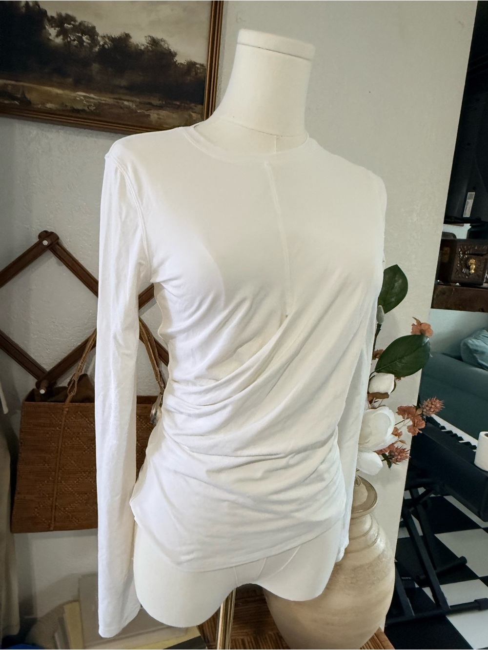 lululemon athletica White Long Sleeve Ruched Crew Neck Top - Picture 2 of 4